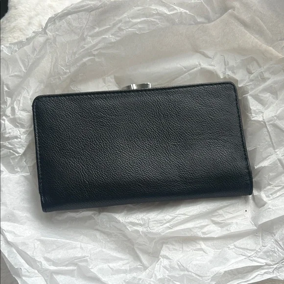 NWOT Elegant Black and Cream Women's Wallet - Picture 2 of 6
